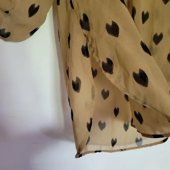 Fun blouse - Picture 5 of 7